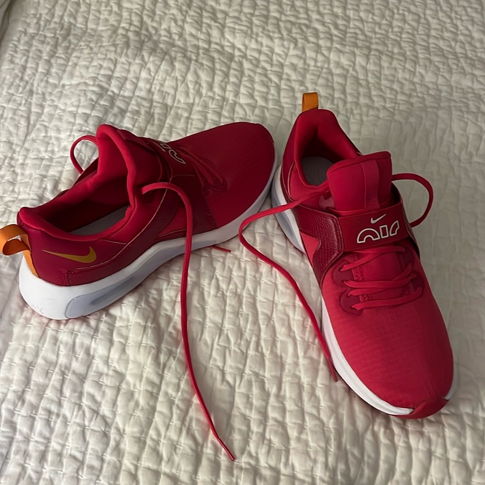Nike Air Max Bella TR 5